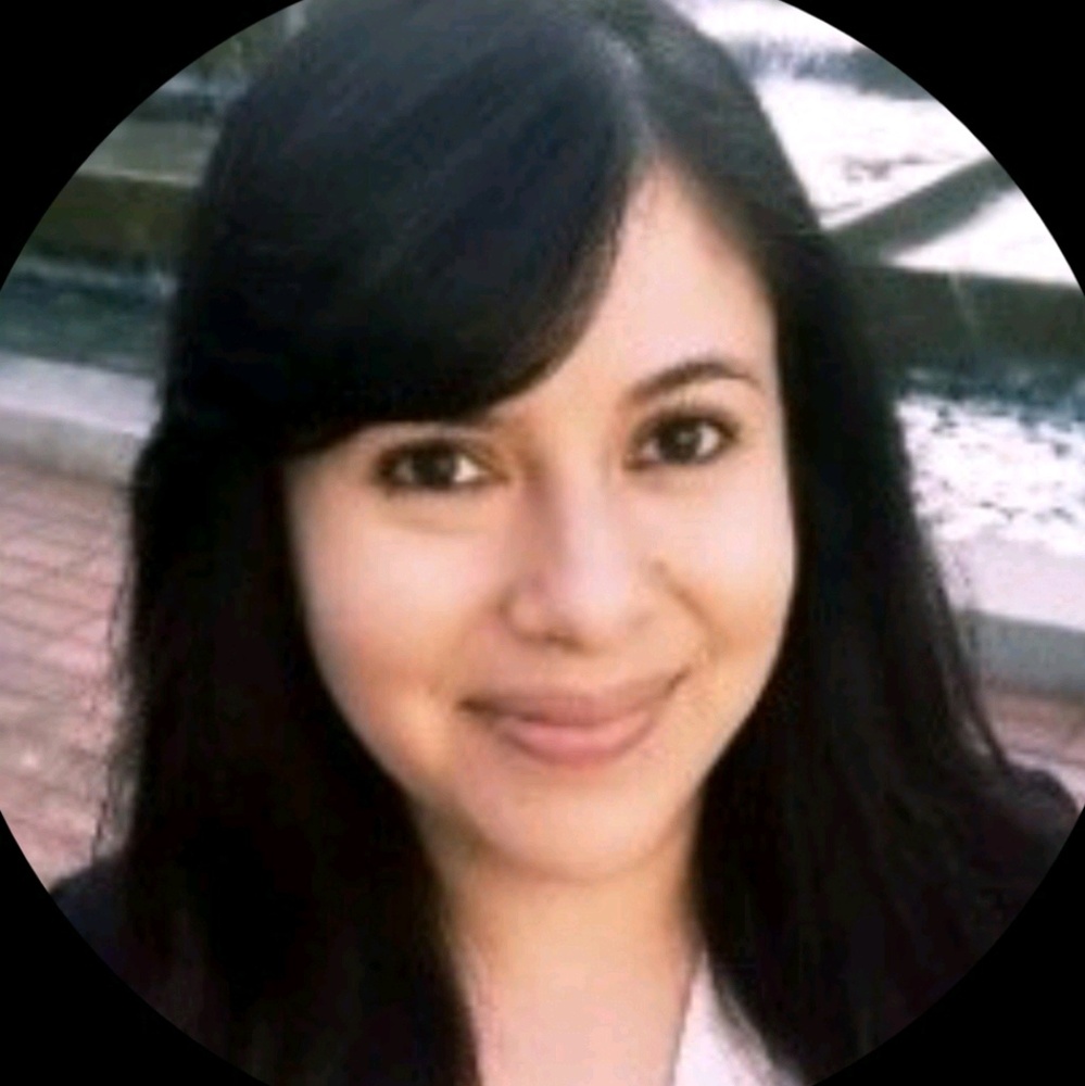 Meet your Posher, Mayra